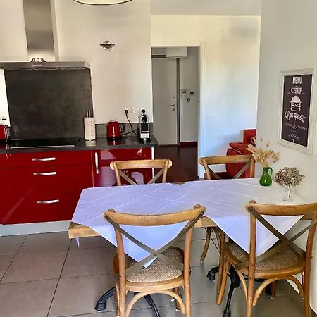 Cosy Proche Du Avec Terrasse Appartamento